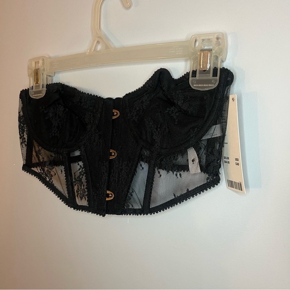 Urban Outfitters Out From Under Firecracker Black Lace Cropped Corset Top M NWT - Picture 5 of 15